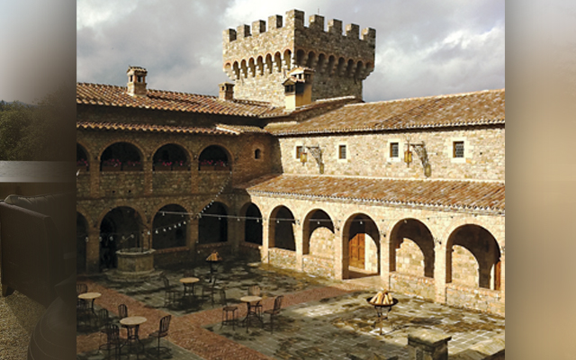 Castello di Amorosa courtyard
